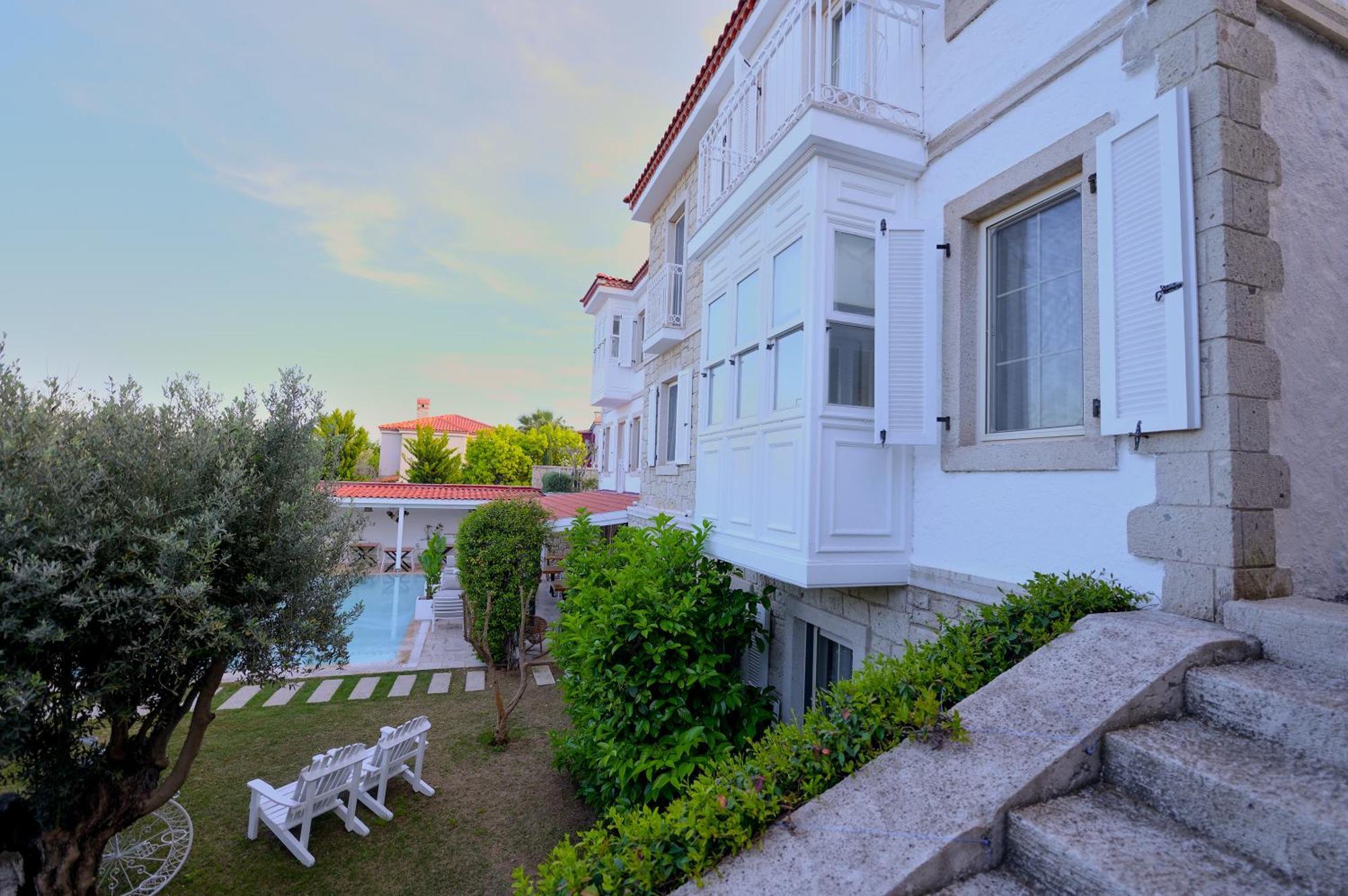Peremere Alacati Otel Exteriör bild